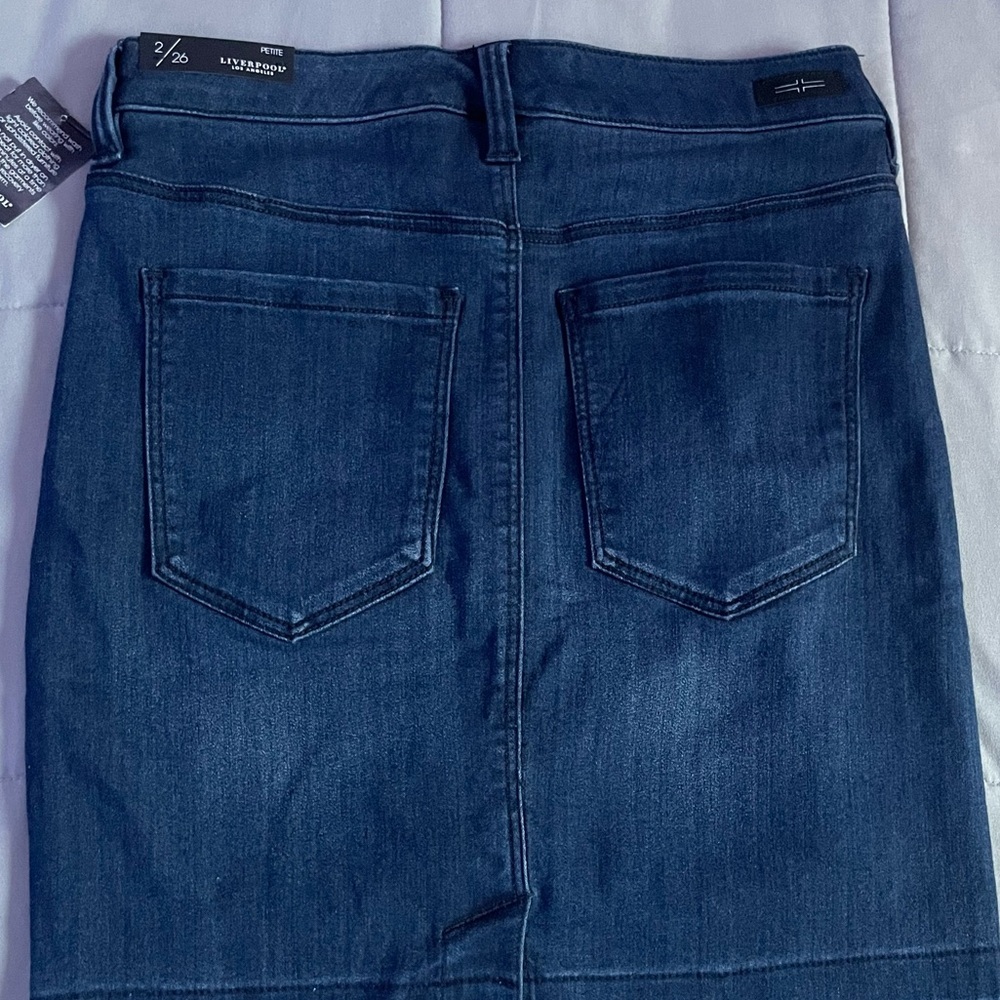 Liverpool Los Angeles Denim Pencil Skirt | Frayed Hem Skirt | NWT - Picture 6 of 13